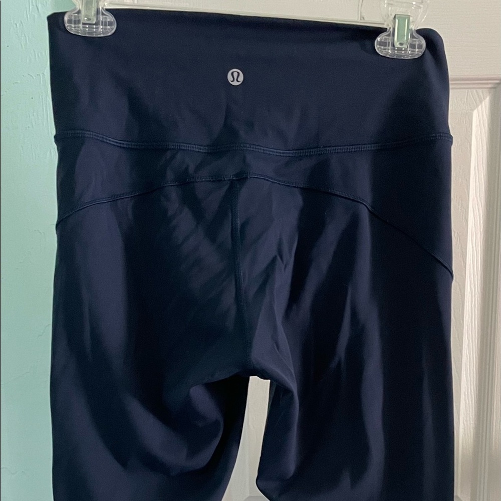 Lululemon wunderunder highrise 7/8 pant 25” size 8 color true navy